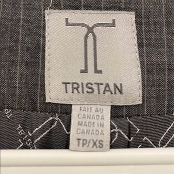 Tristan Grey Vest with faux pockets - Picture 4 of 4